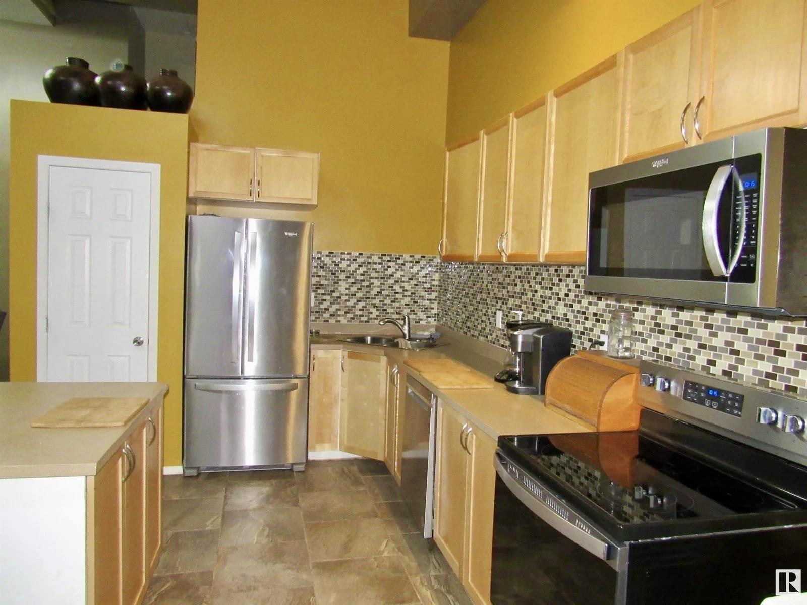 5023 50 St, Barrhead, AB
