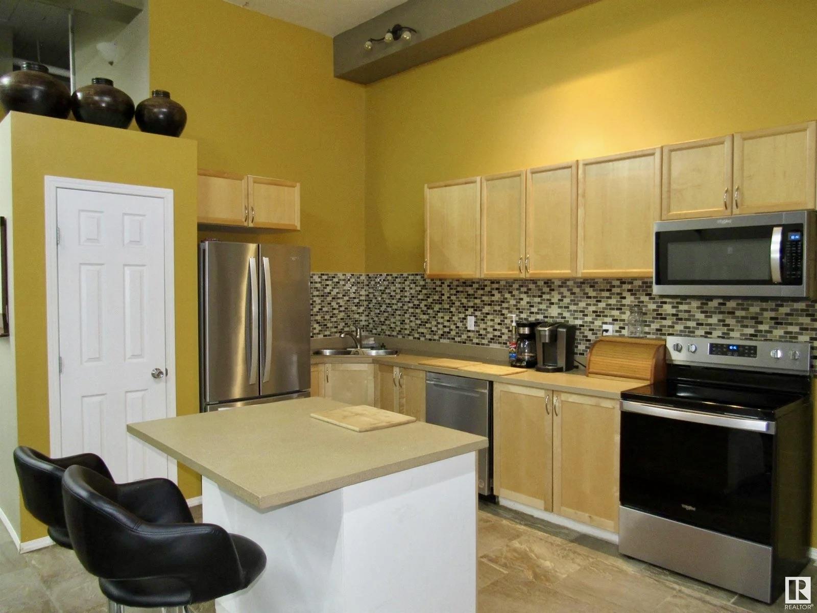 5023 50 St, Barrhead, AB