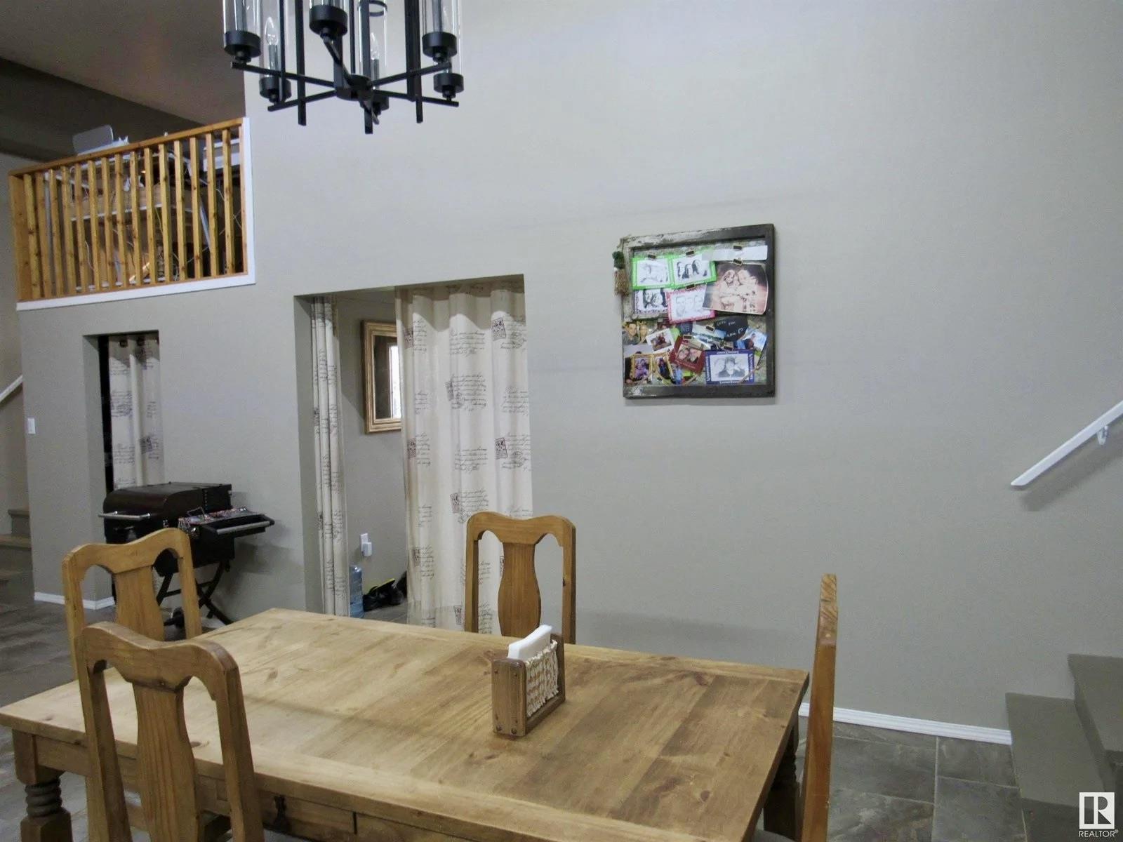 5023 50 St, Barrhead, AB