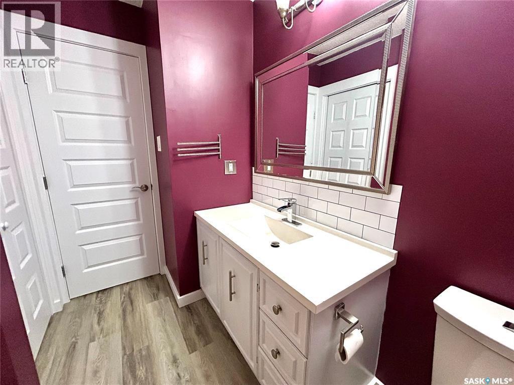 116 6Th Street E, Nipawin, SK - Indoor Photo Showing Bathroom