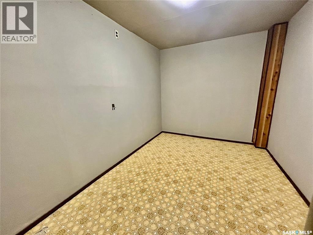 116 6Th Street E, Nipawin, SK - Indoor Photo Showing Other Room