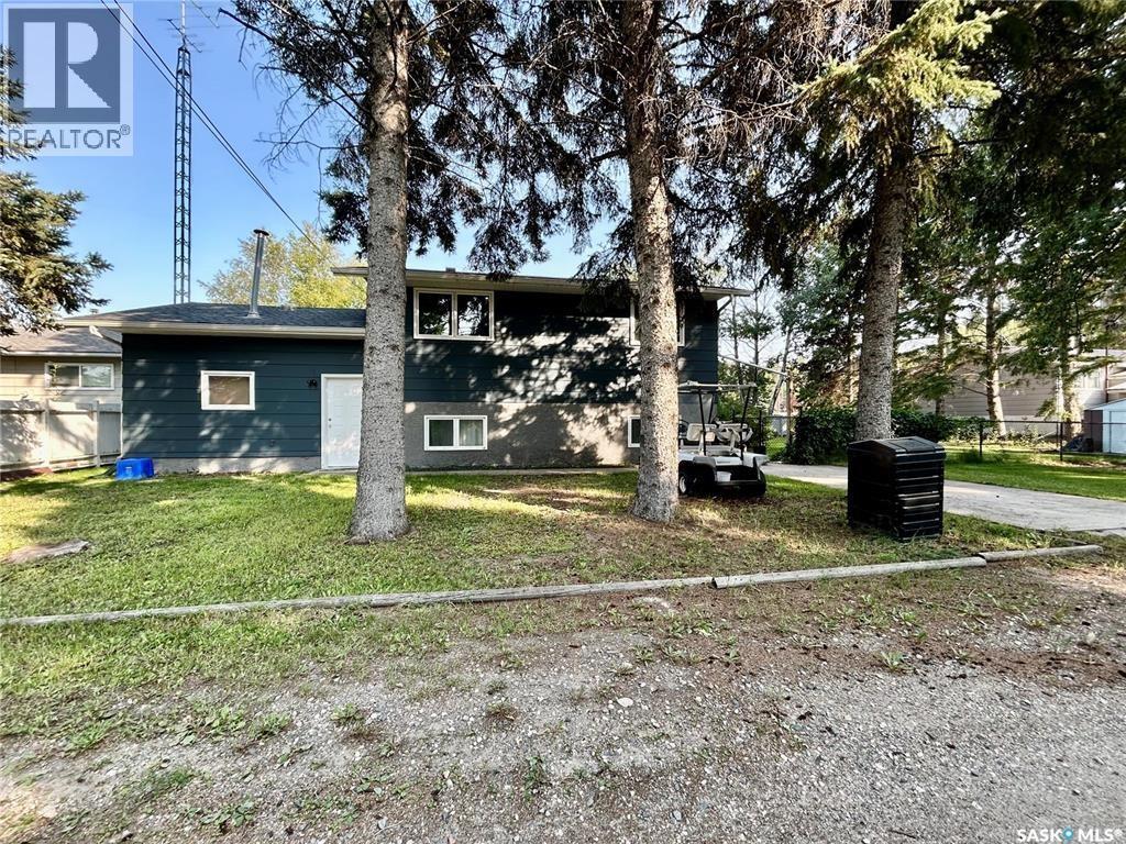 116 6Th Street E, Nipawin, SK - Outdoor