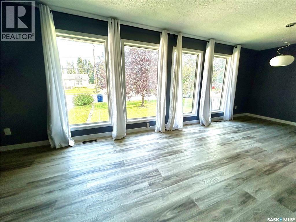 116 6Th Street E, Nipawin, SK - Indoor Photo Showing Other Room