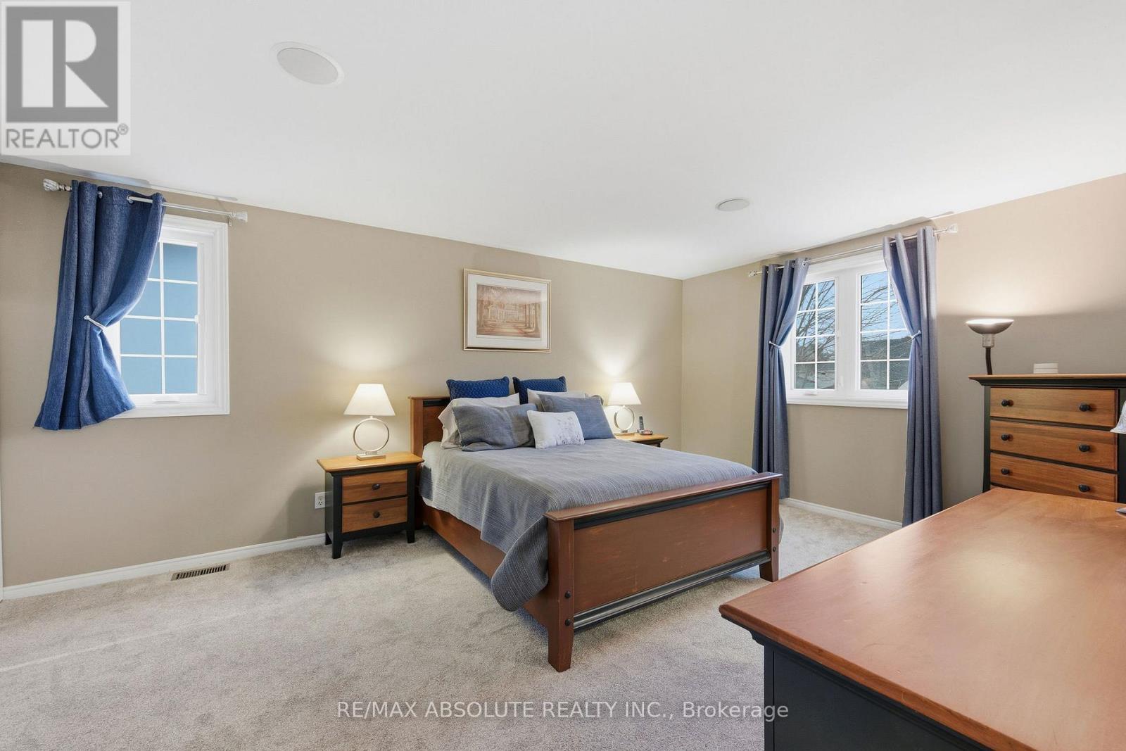 605 Rowanwood Avenue, Ottawa, ON - Indoor Photo Showing Bedroom