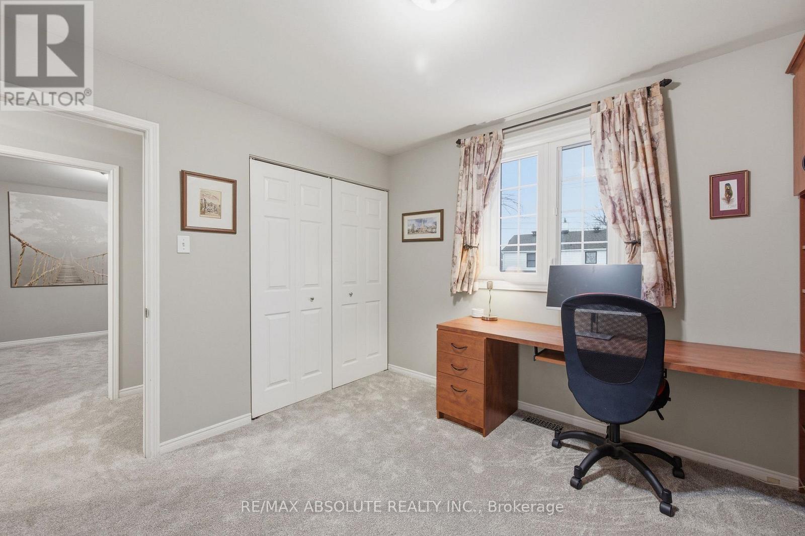 605 Rowanwood Avenue, Ottawa, ON - Indoor