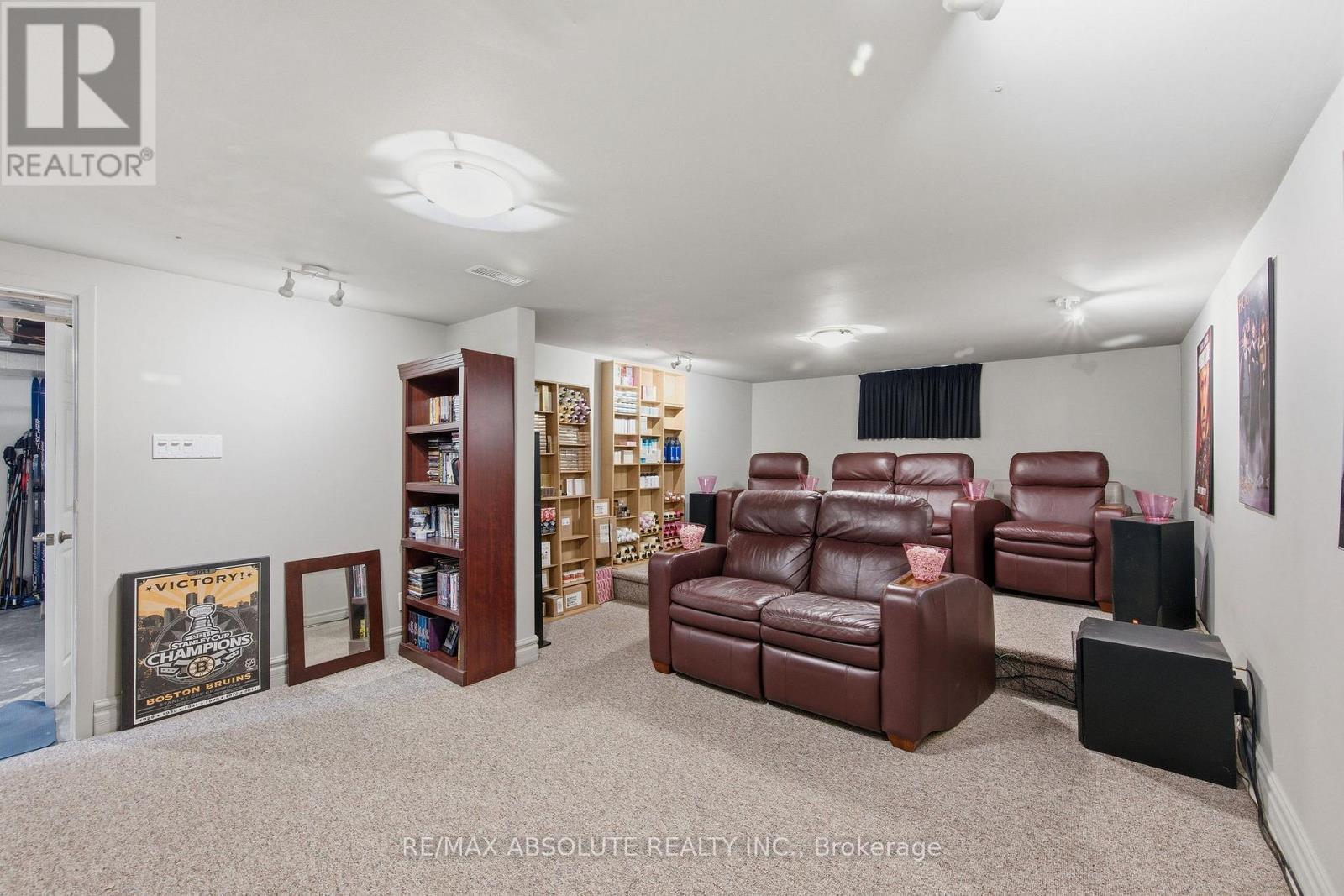 605 Rowanwood Avenue, Ottawa, ON - Indoor