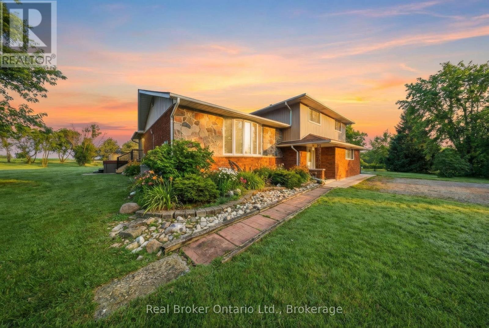 11 Burtch Road, Brant (Brantford Twp), ON - Outdoor