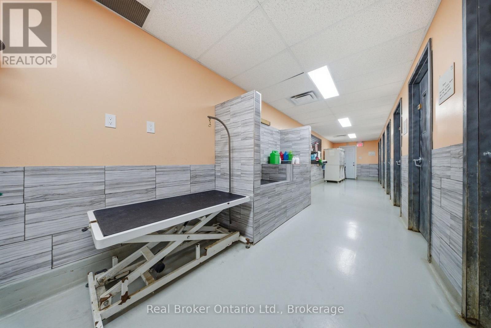 11 Burtch Road, Brant (Brantford Twp), ON - Photo Showing Other Room
