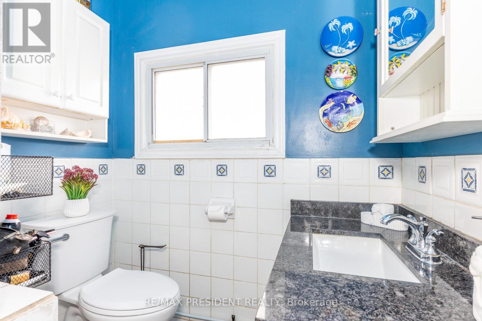 7648 Redstone Road, Mississauga, ON - Indoor Photo Showing Bathroom