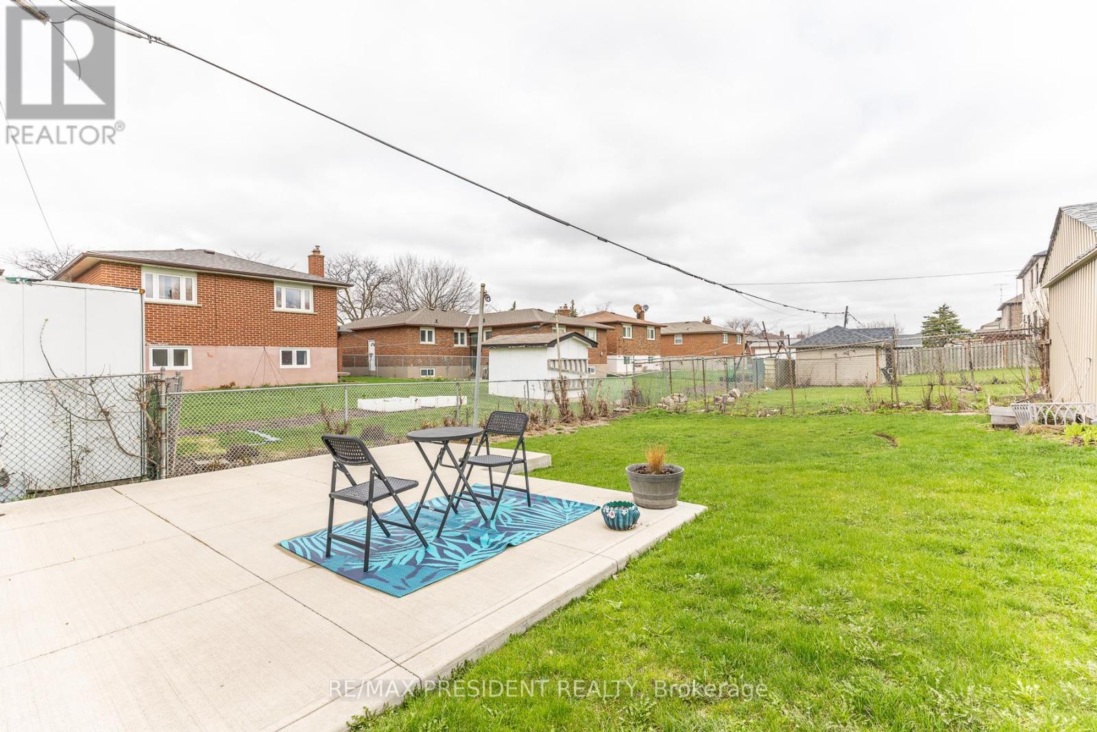 7648 Redstone Road, Mississauga, ON - Outdoor