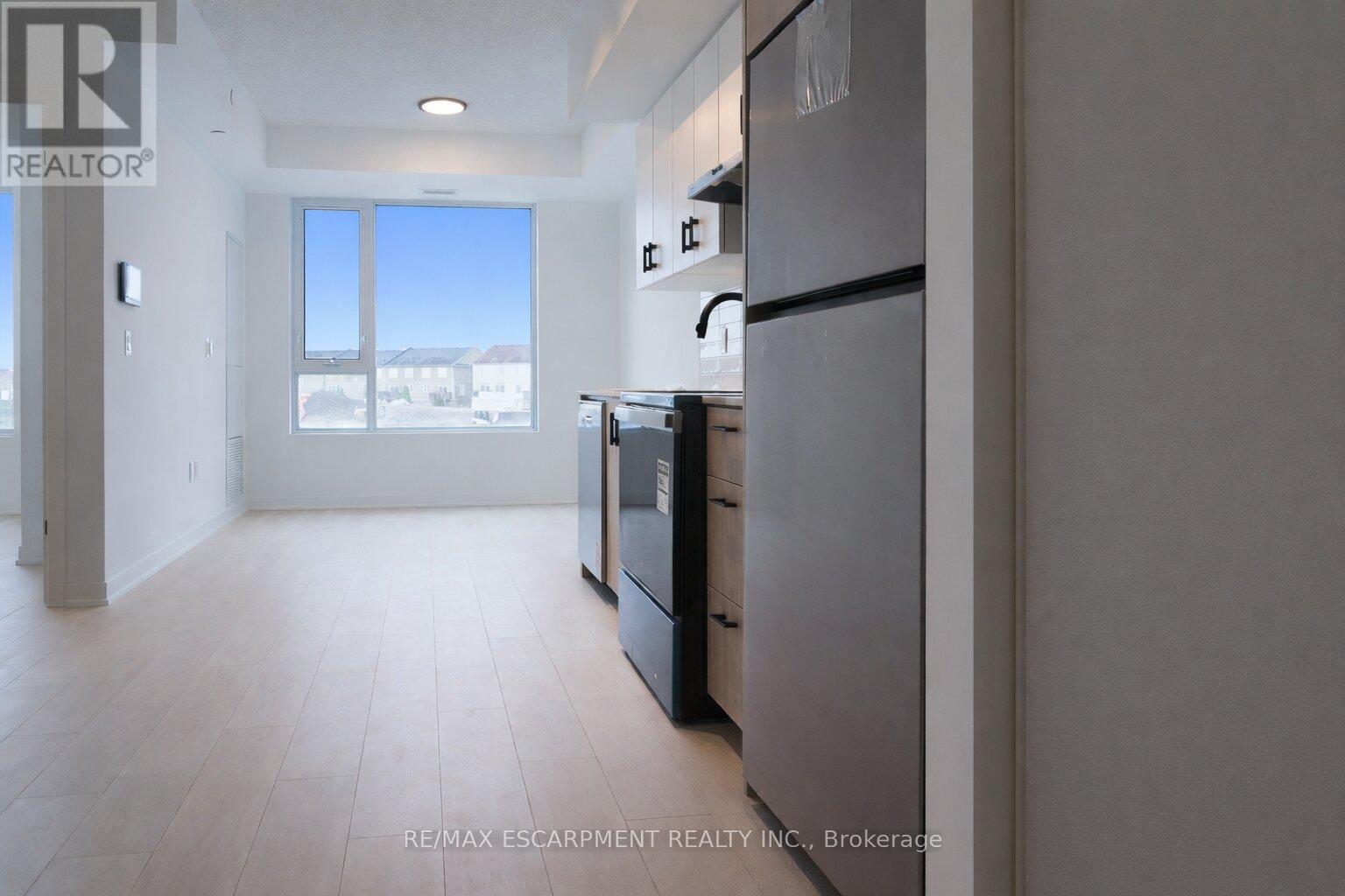 202 - 4878 Powers Common, Burlington, ON - Indoor Photo Showing Laundry Room