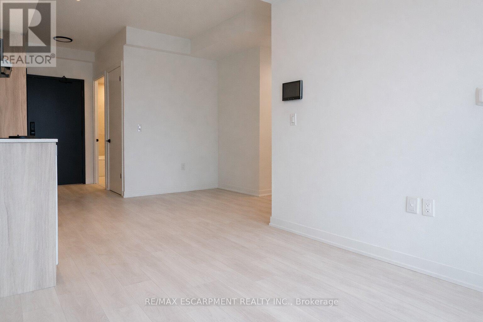 202 - 4878 Powers Common, Burlington, ON - Indoor Photo Showing Other Room