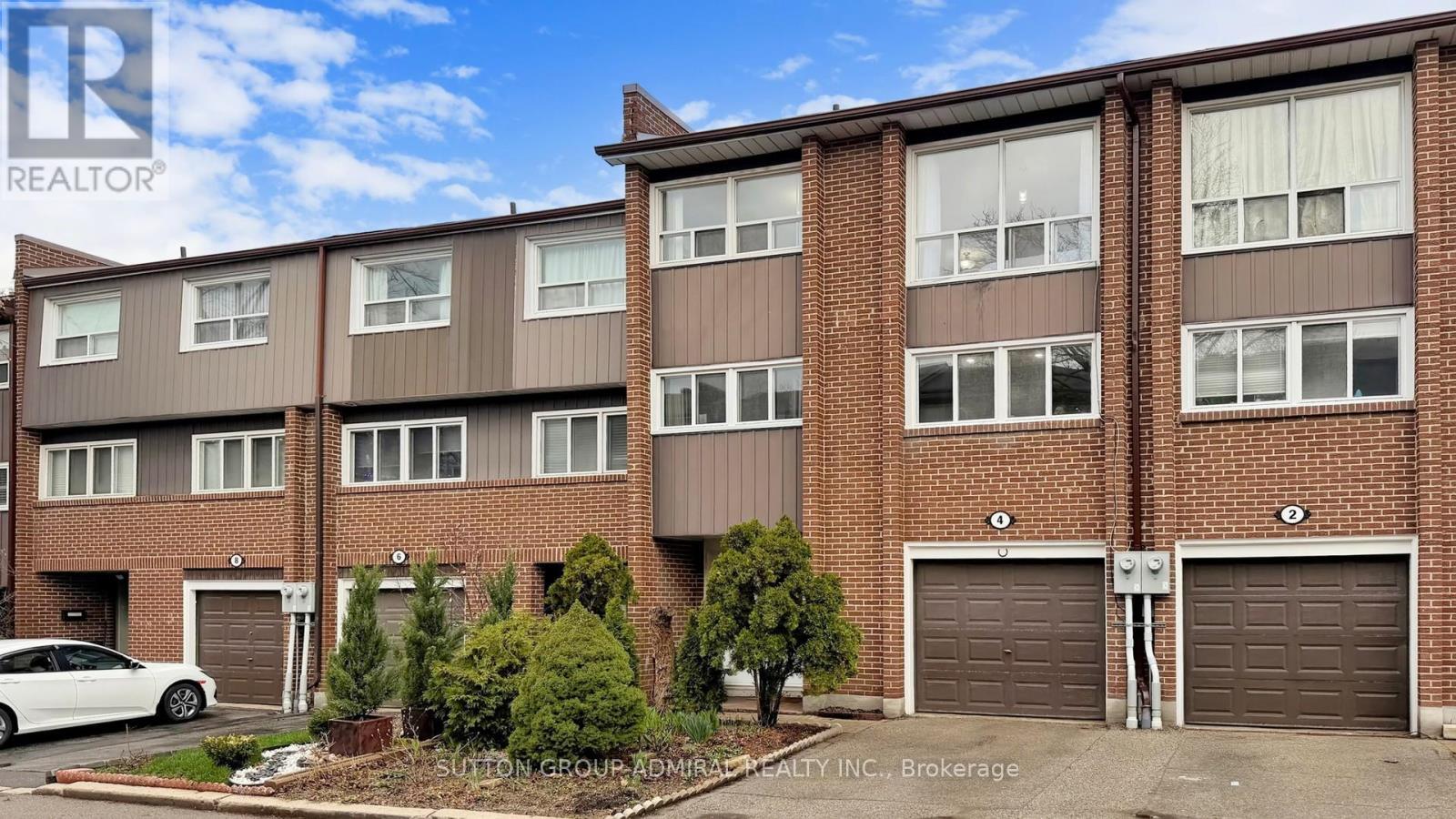 4 Dove Hawk Way, Toronto, ON - Outdoor With Exterior