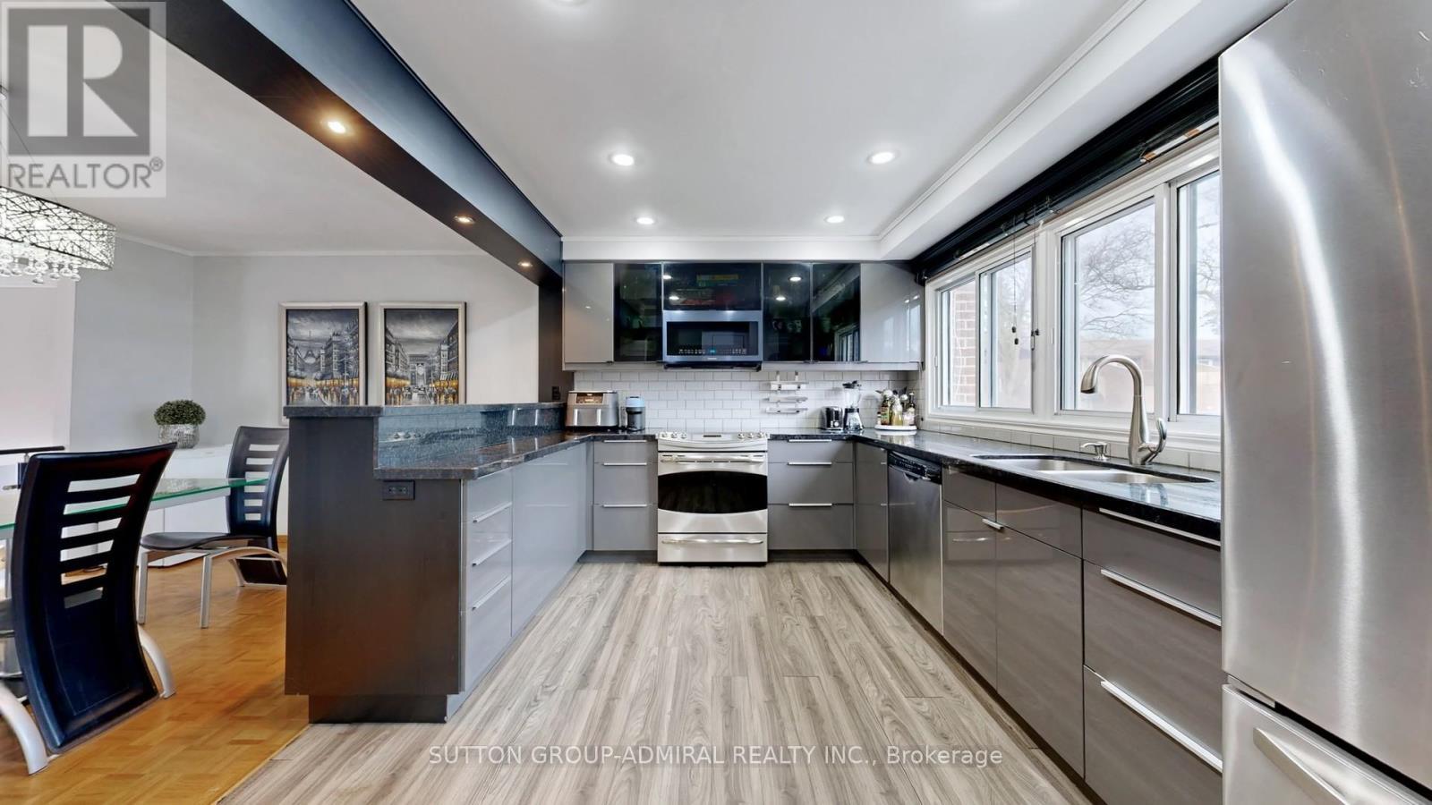 4 Dove Hawk Way, Toronto, ON - Indoor Photo Showing Kitchen With Double Sink