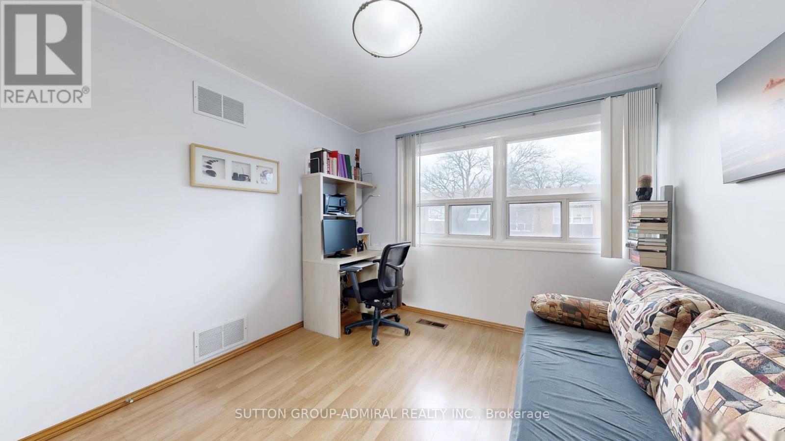 4 Dove Hawk Way, Toronto, ON - Indoor