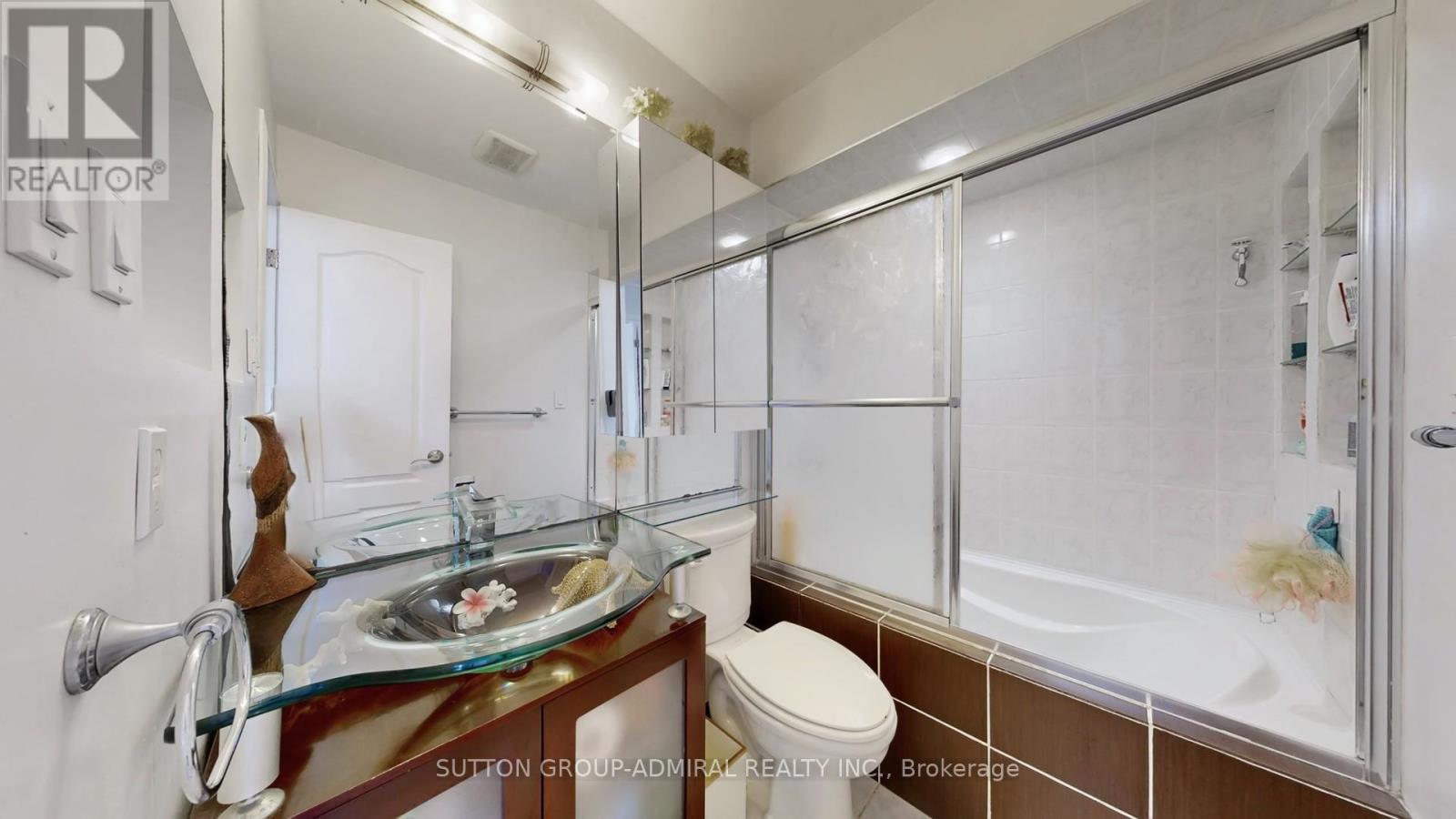 4 Dove Hawk Way, Toronto, ON - Indoor Photo Showing Bathroom