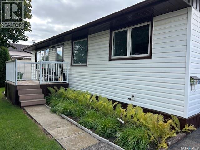 18 Waterloo Road, Yorkton, SK - Outdoor With Deck Patio Veranda