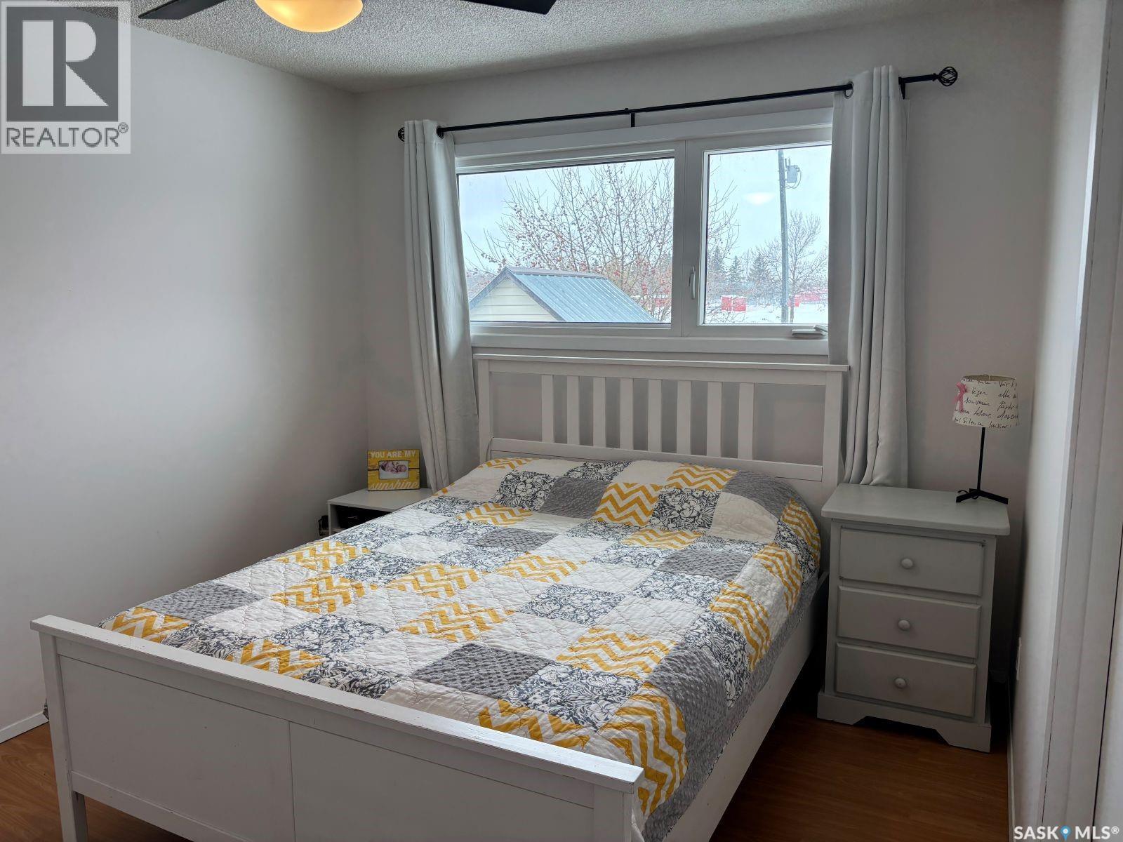 18 Waterloo Road, Yorkton, SK - Indoor Photo Showing Bedroom