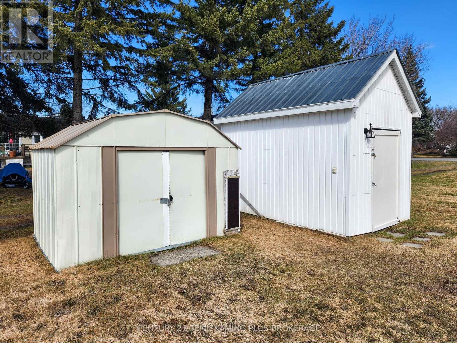 123 Fourth Avenue, Englehart, ON