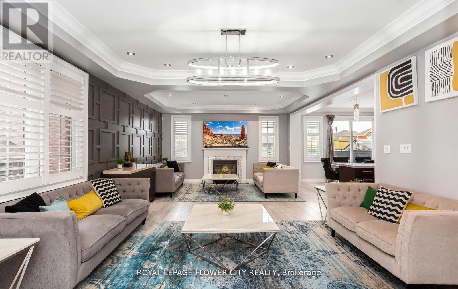 21 Arkwright Drive, Brampton, ON - Indoor Photo Showing Living Room With Fireplace
