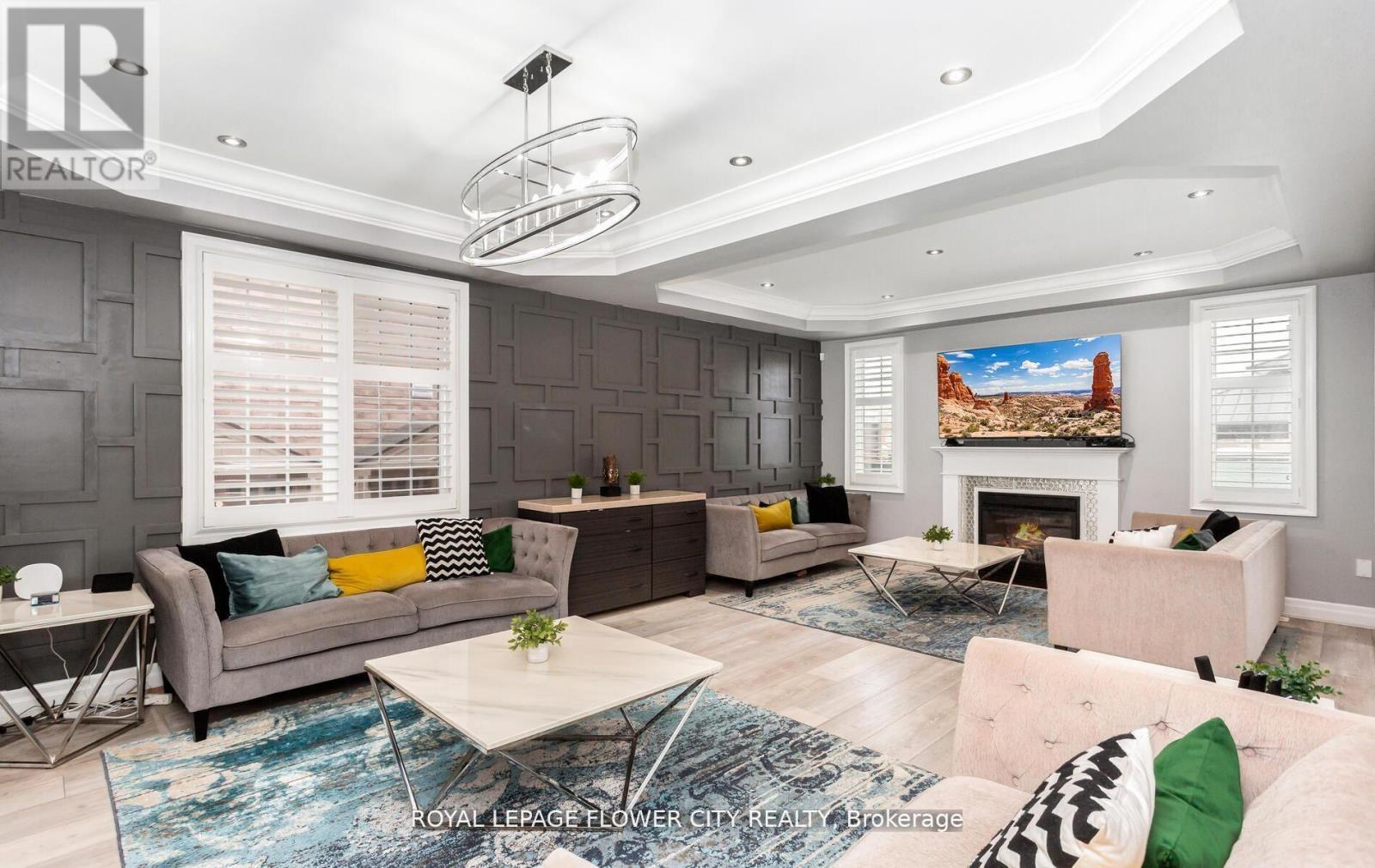 21 Arkwright Drive, Brampton, ON - Indoor Photo Showing Living Room With Fireplace