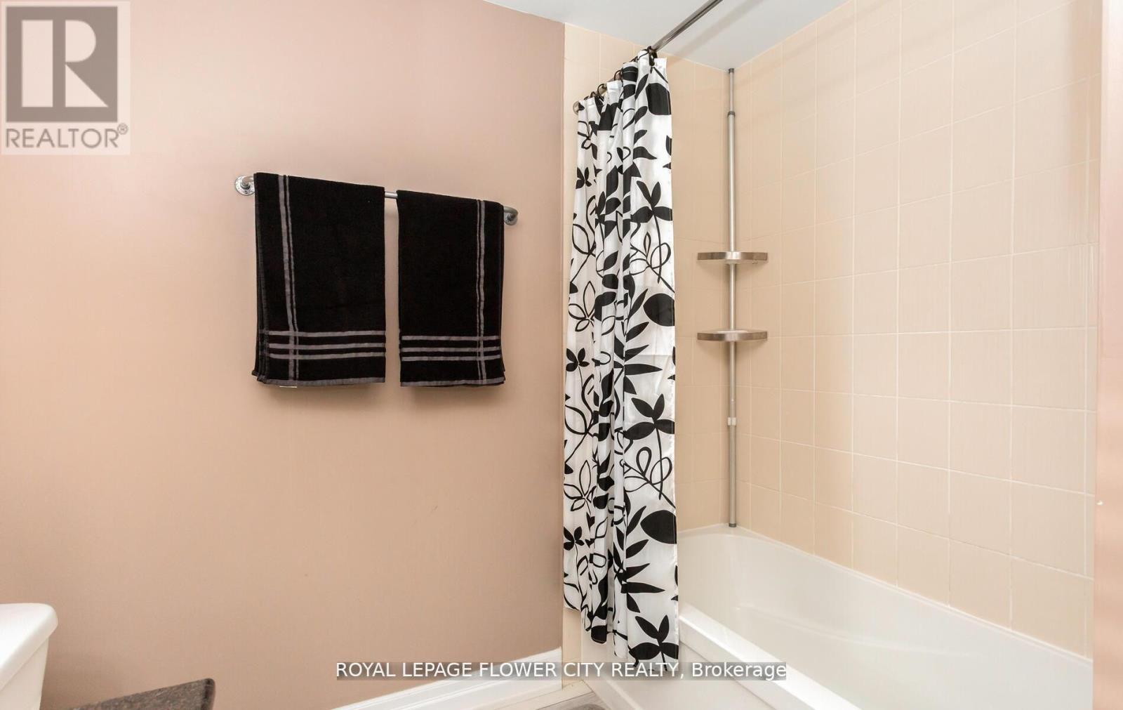 21 Arkwright Drive, Brampton, ON - Indoor Photo Showing Bathroom