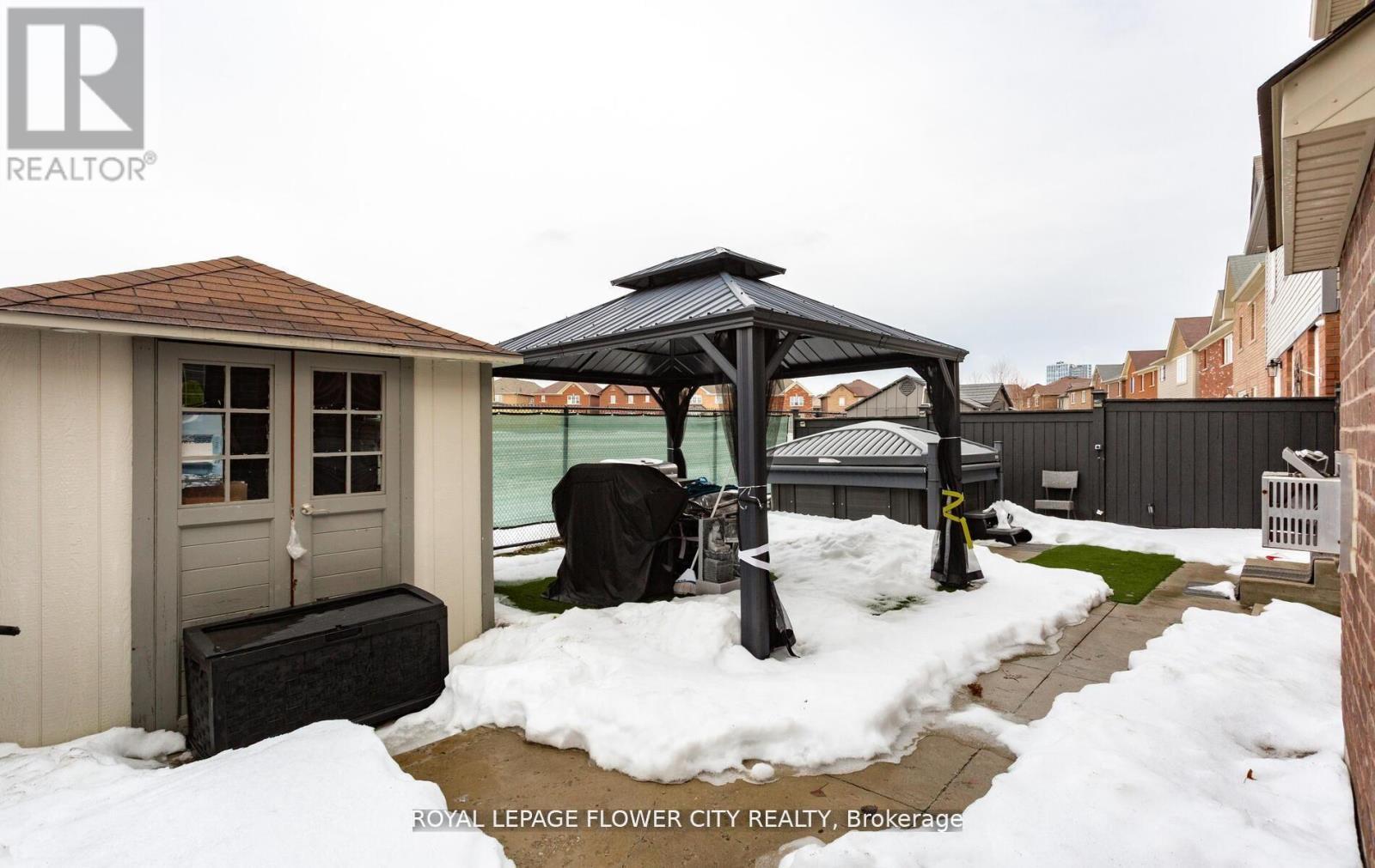 21 Arkwright Drive, Brampton, ON - Outdoor
