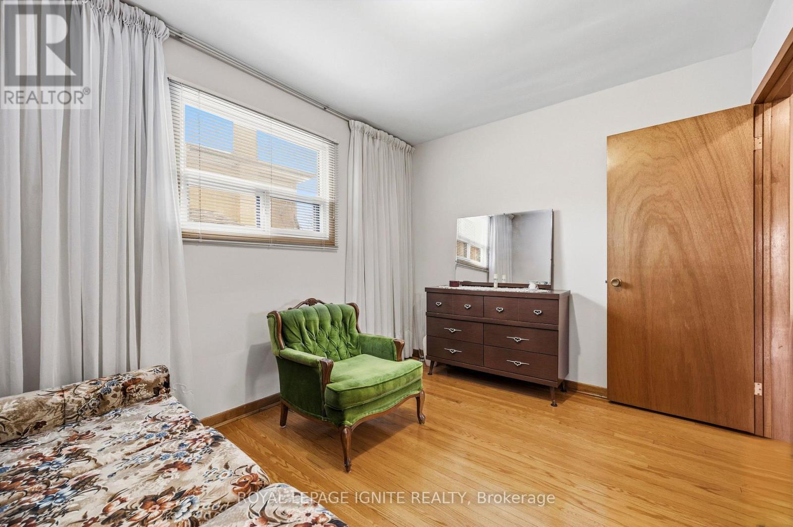 3746 Teeswater Road, Mississauga, ON - Indoor Photo Showing Bedroom