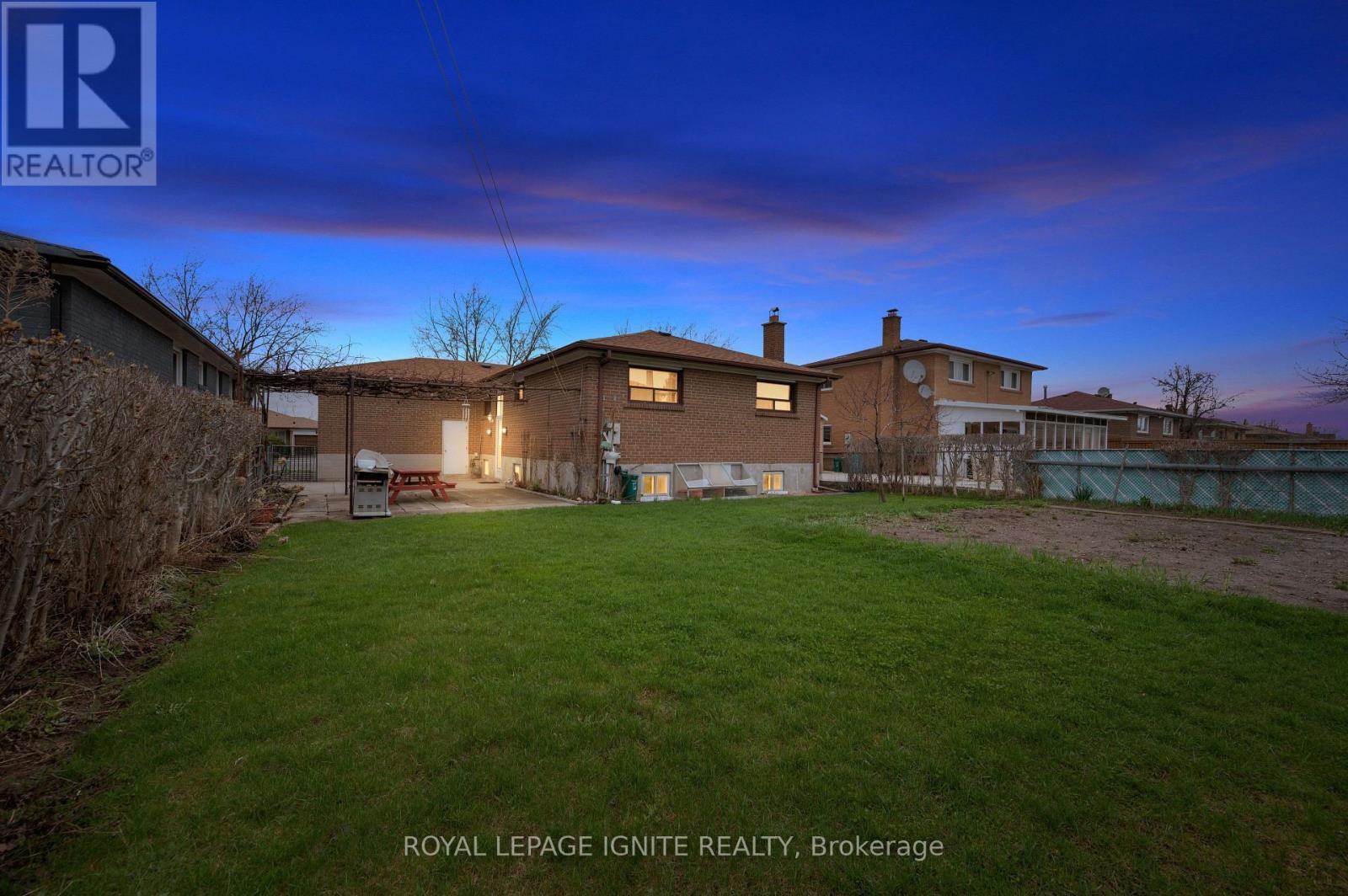 3746 Teeswater Road, Mississauga, ON - Outdoor