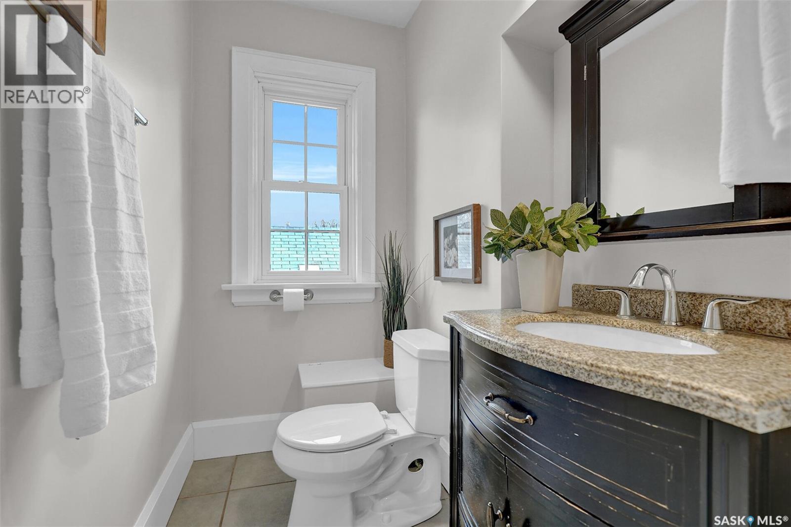 3129 Rae Street, Regina, SK - Indoor Photo Showing Bathroom