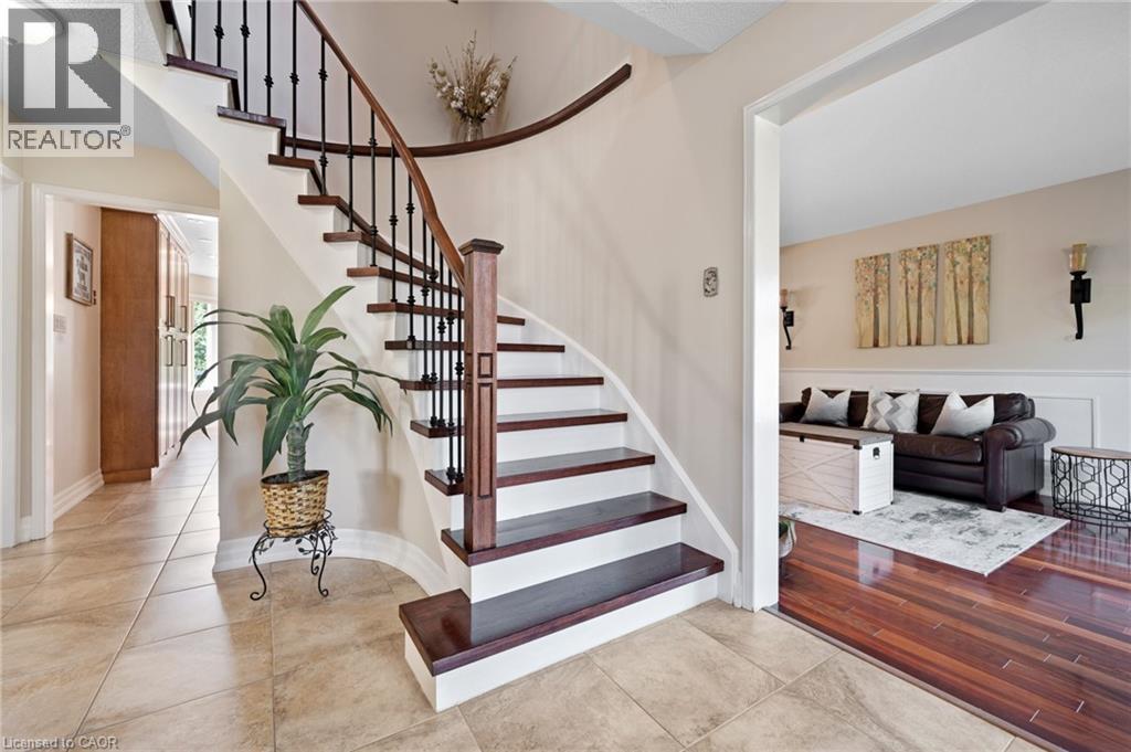 477 Burnett Avenue, Cambridge, ON - Indoor Photo Showing Other Room