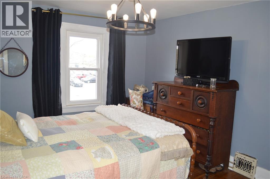 73 Talbot Street S, Simcoe, ON - Indoor Photo Showing Bedroom