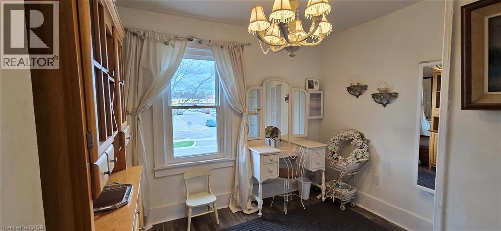 73 Talbot Street S, Simcoe, ON - Indoor Photo Showing Dining Room