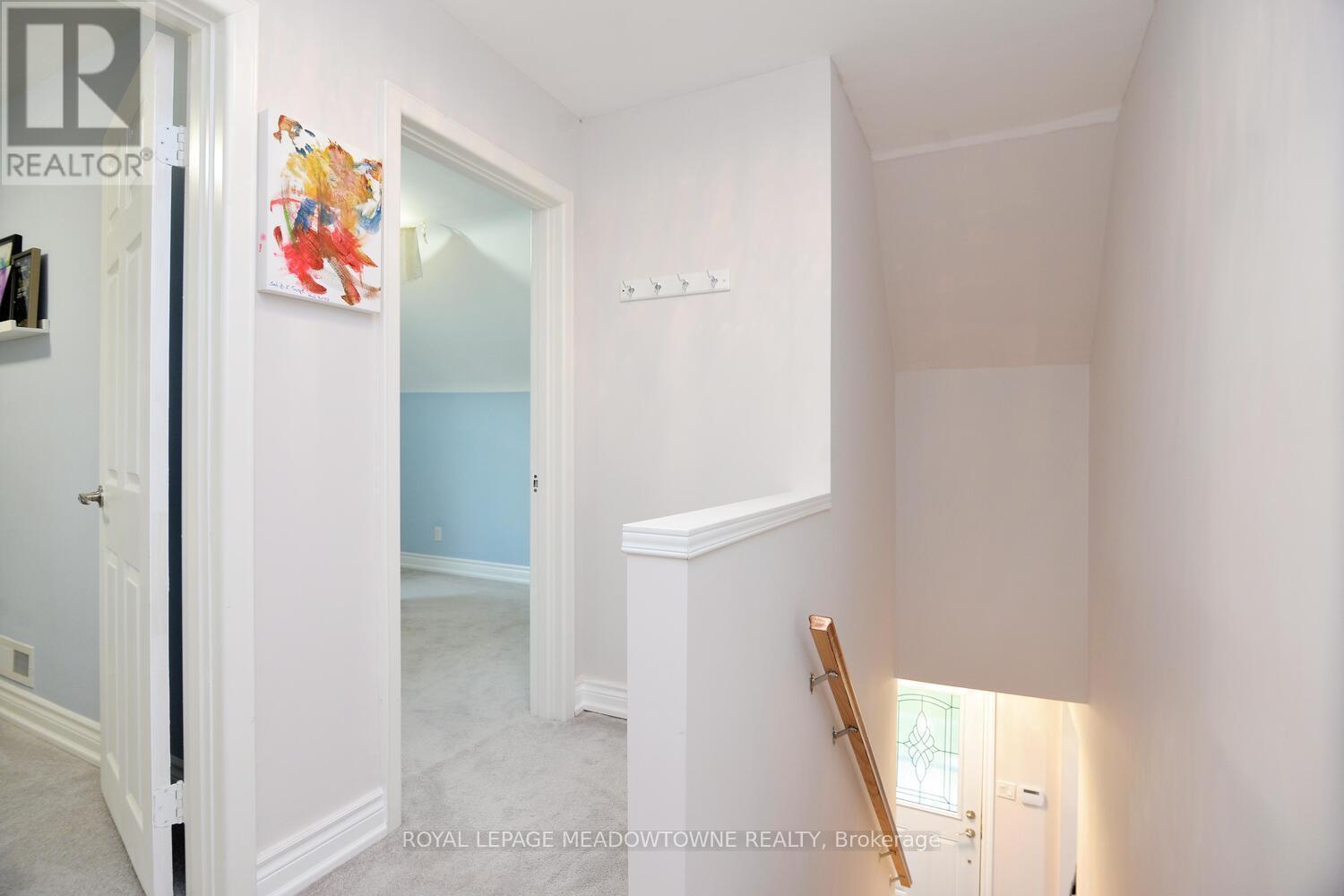 825 North Service Road, Mississauga, ON - Indoor Photo Showing Other Room