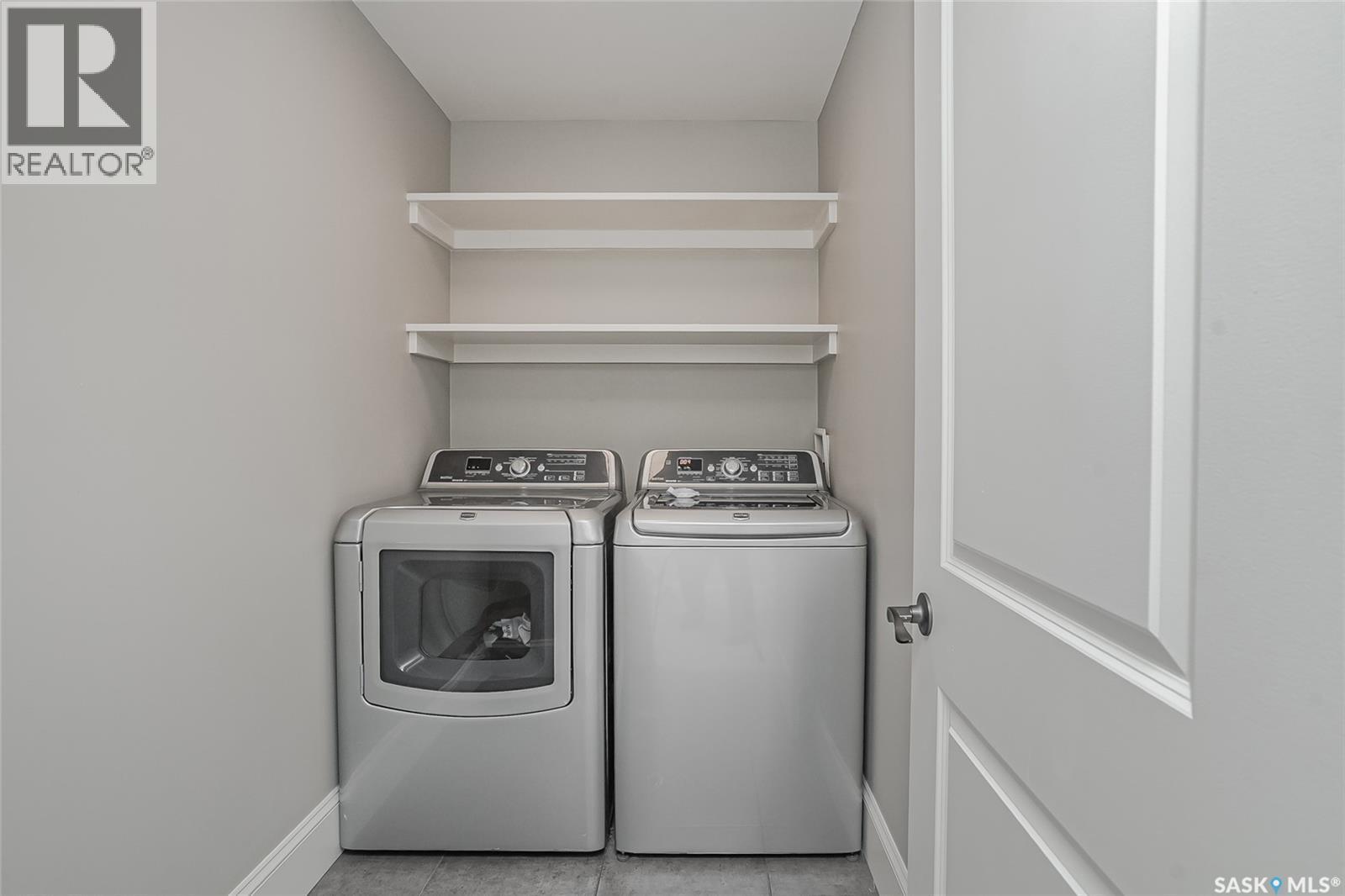 502 4Th Street E, Saskatoon, SK - Indoor Photo Showing Laundry Room