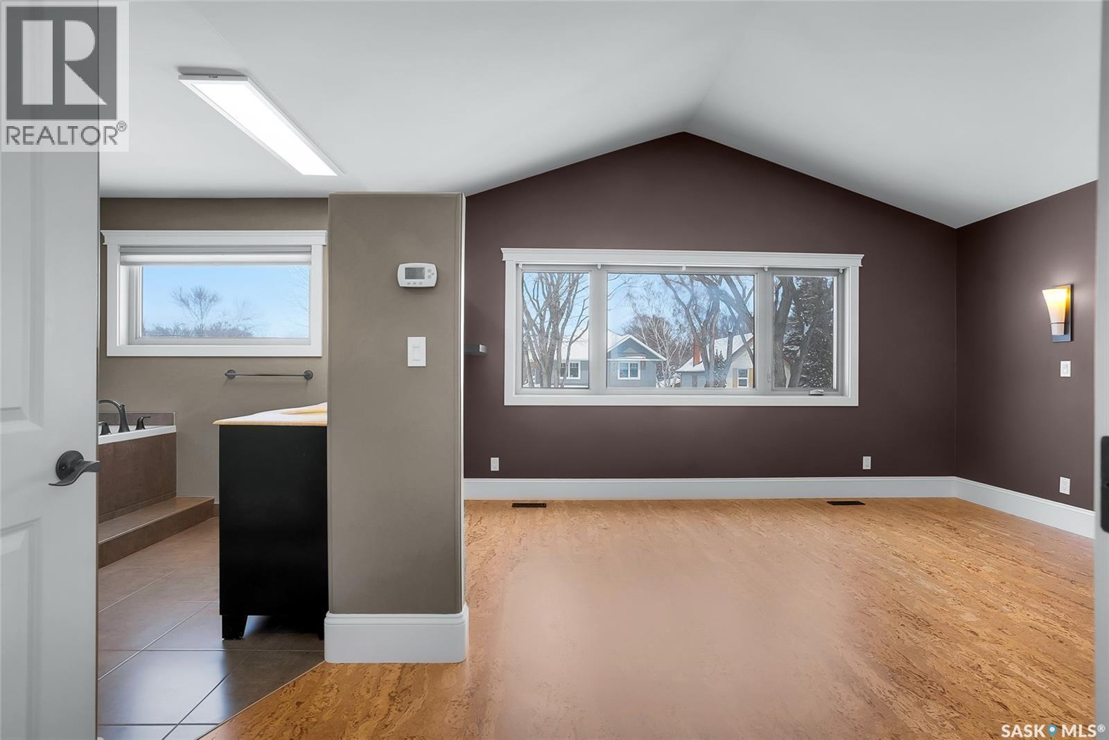 502 4Th Street E, Saskatoon, SK - Indoor Photo Showing Other Room