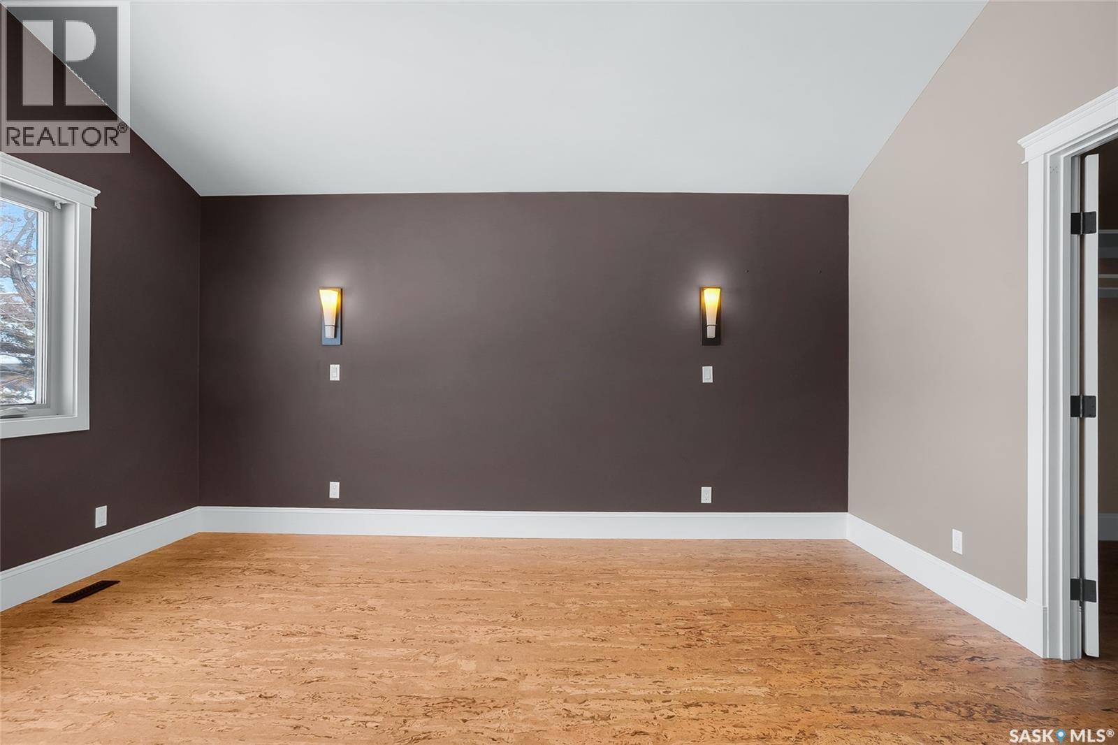 502 4Th Street E, Saskatoon, SK - Indoor Photo Showing Other Room