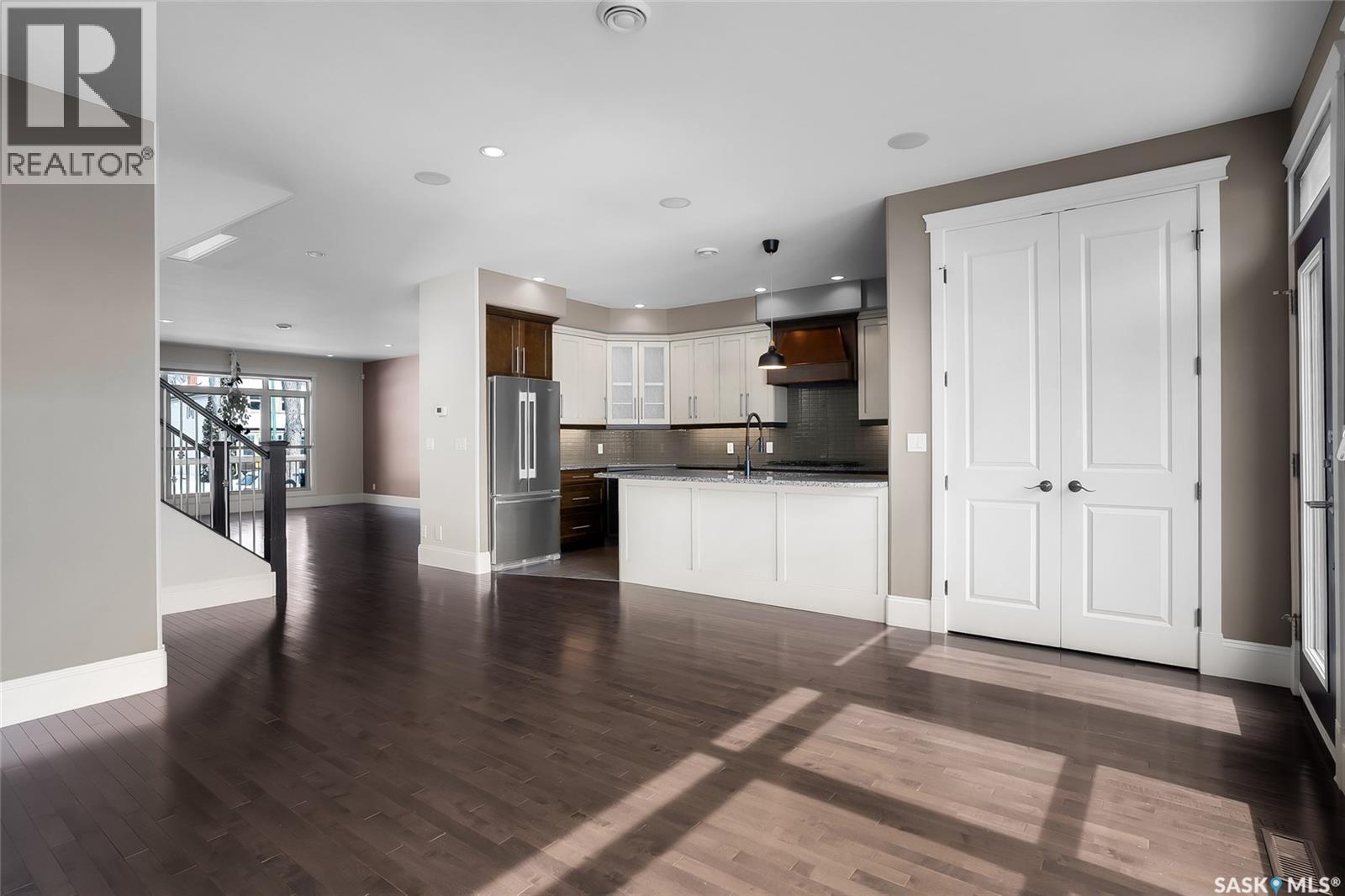502 4Th Street E, Saskatoon, SK - Indoor Photo Showing Kitchen