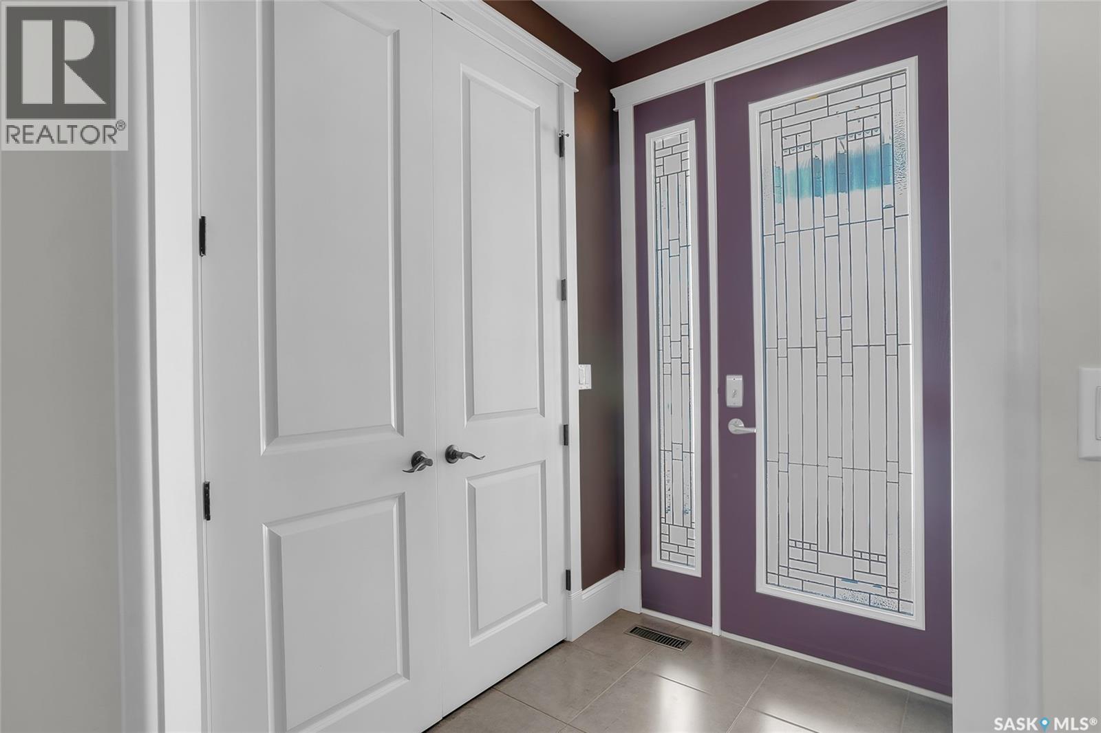 502 4Th Street E, Saskatoon, SK - Indoor Photo Showing Other Room