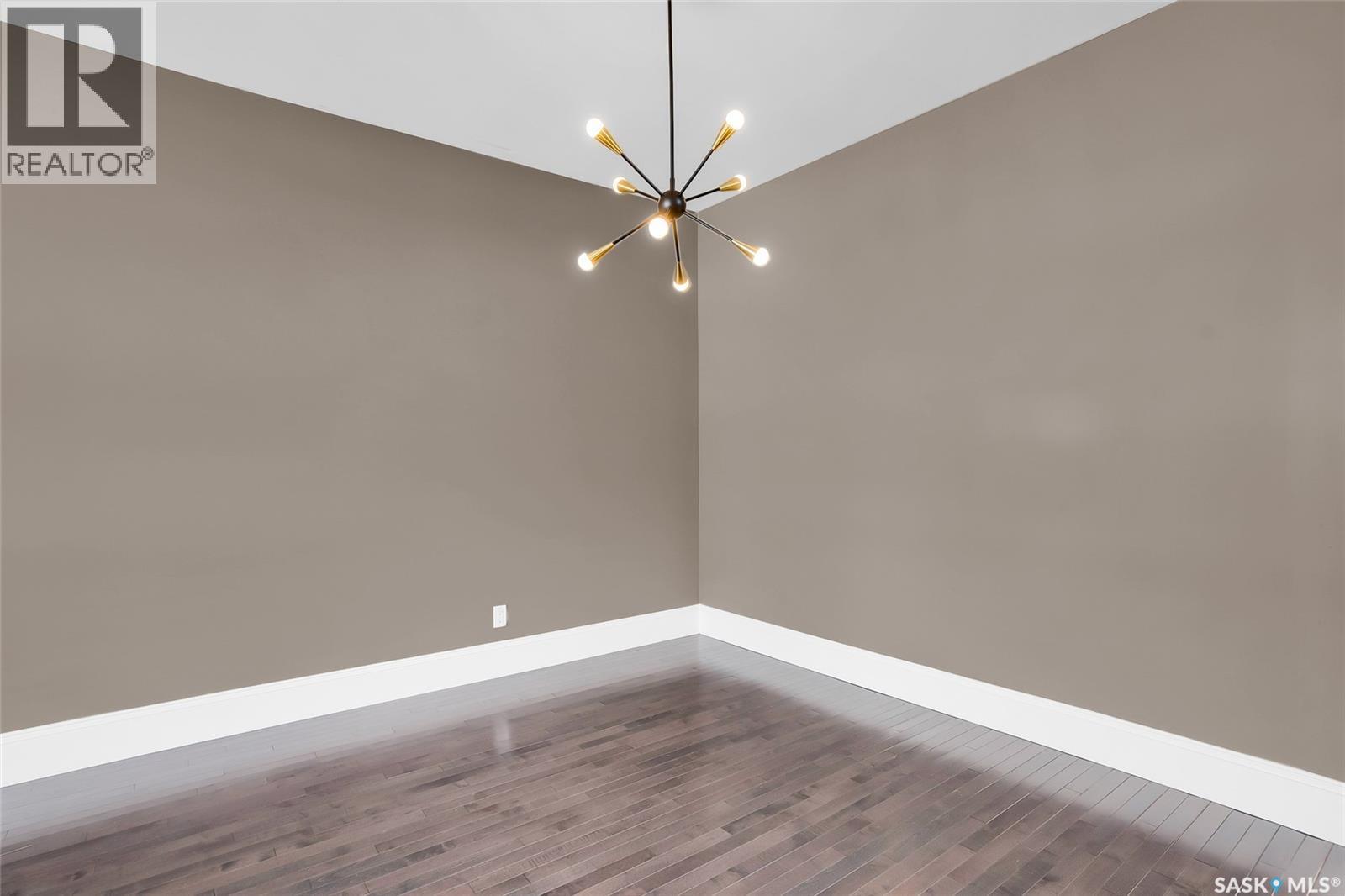 502 4Th Street E, Saskatoon, SK - Indoor Photo Showing Other Room