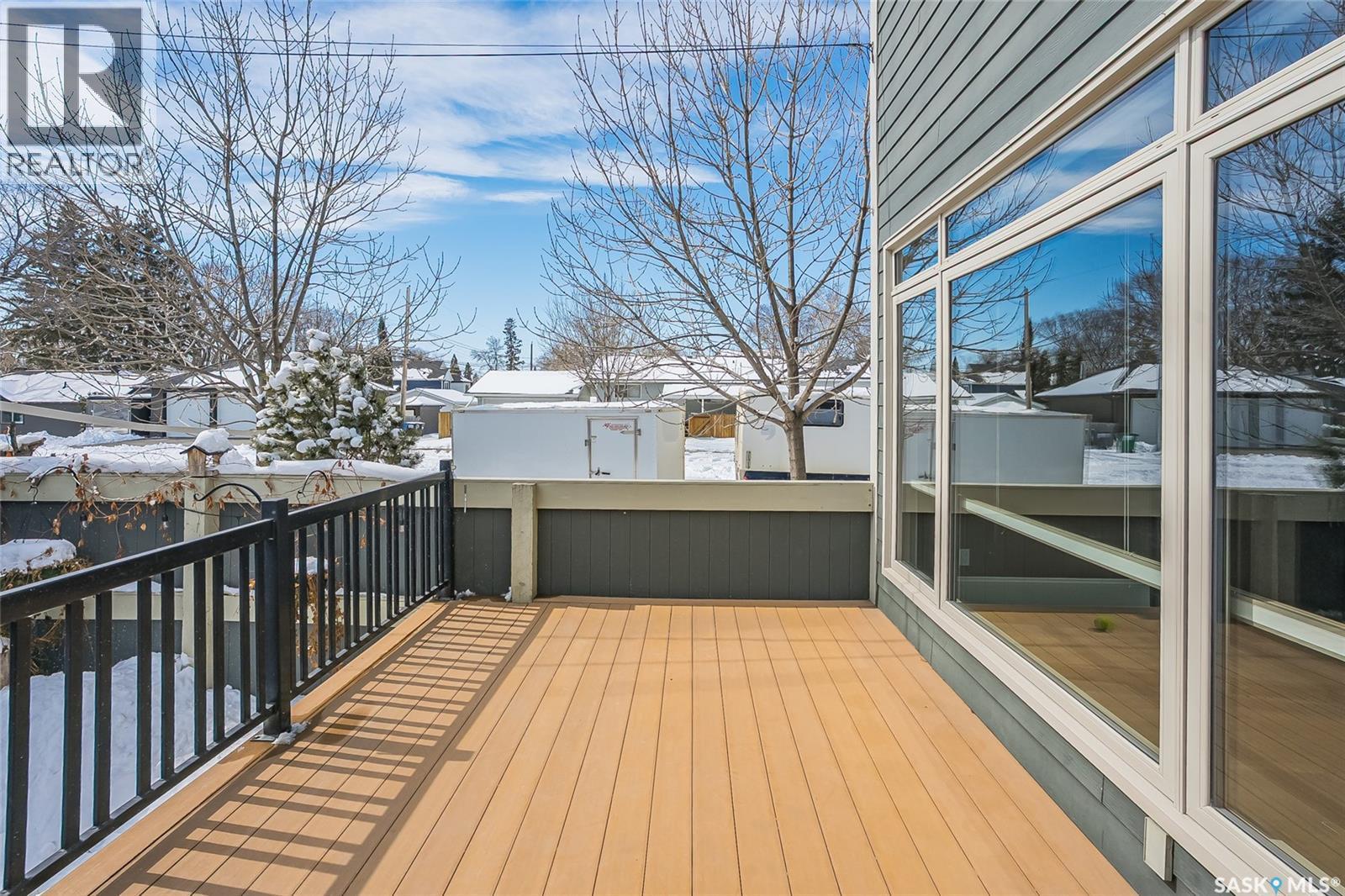 502 4Th Street E, Saskatoon, SK - Outdoor With Deck Patio Veranda