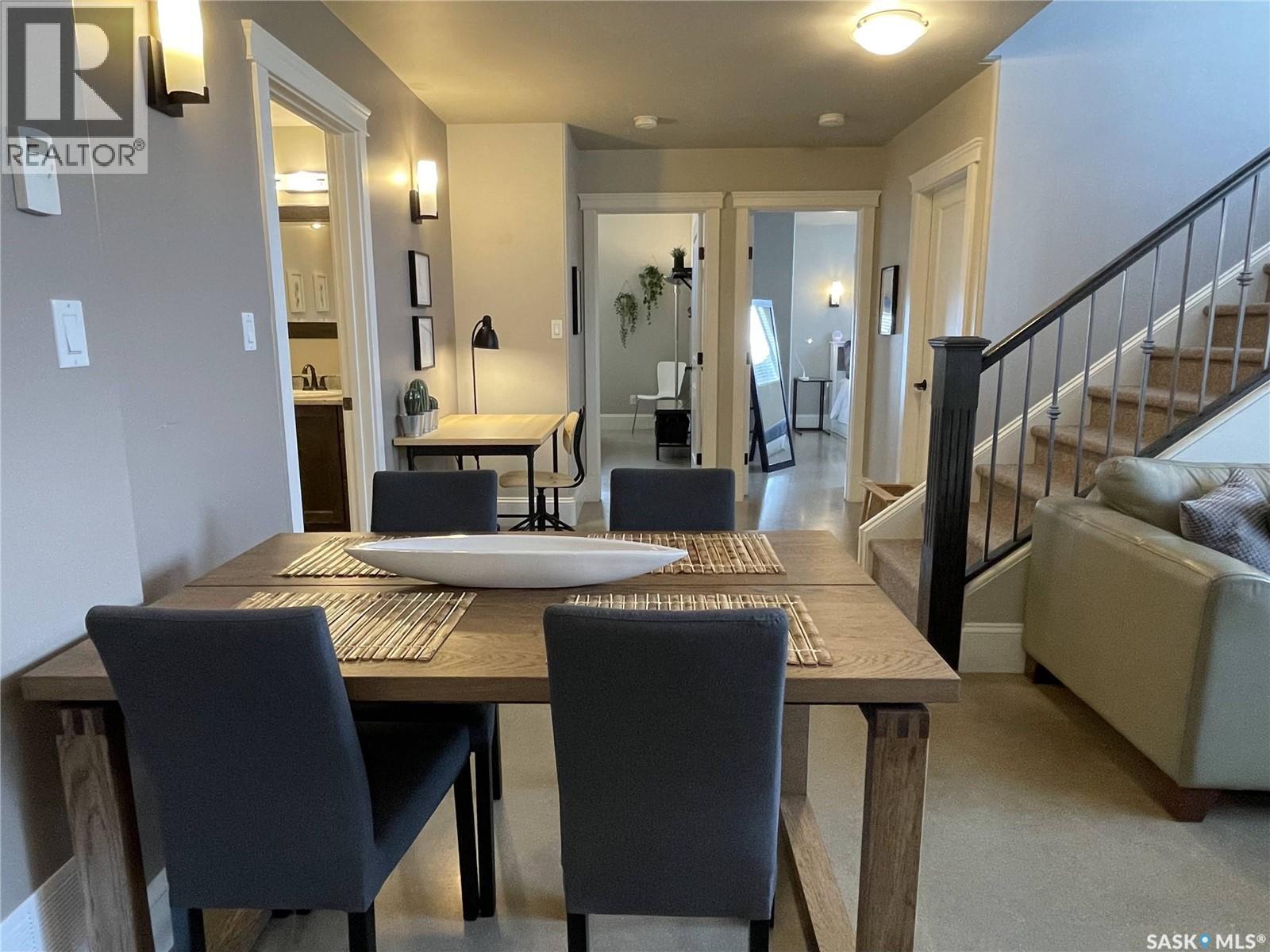 502 4Th Street E, Saskatoon, SK - Indoor Photo Showing Dining Room
