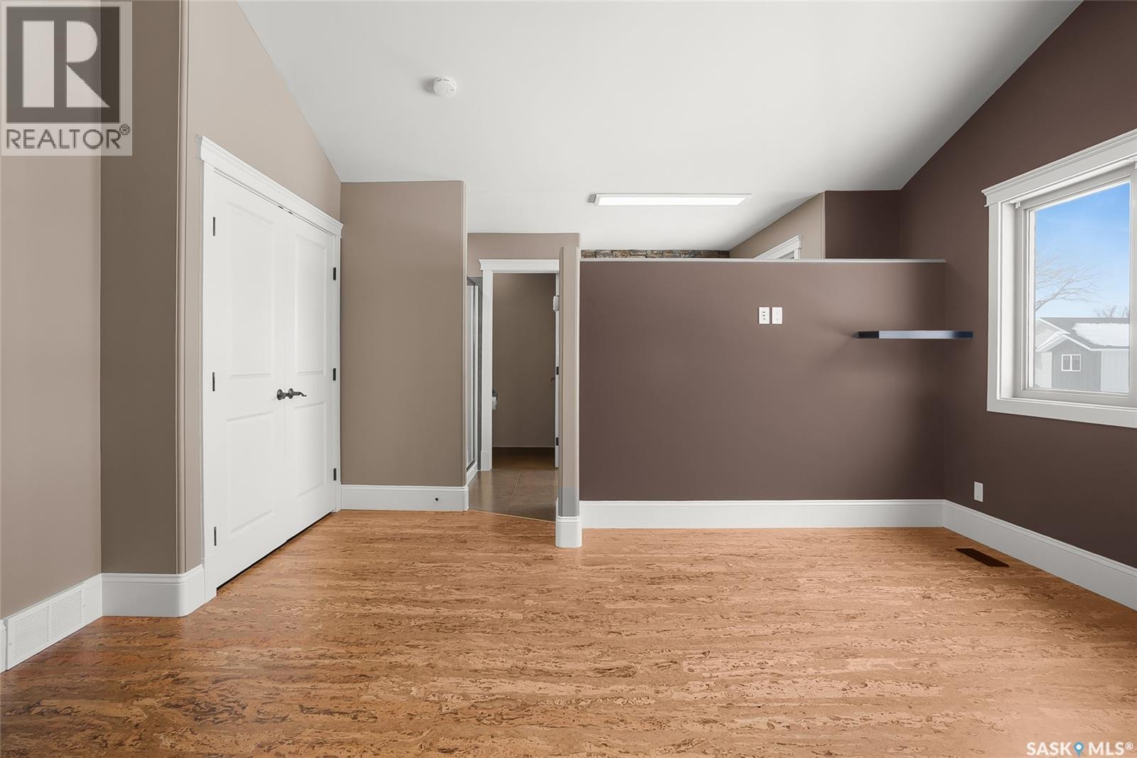 502 4Th Street E, Saskatoon, SK - Indoor Photo Showing Other Room