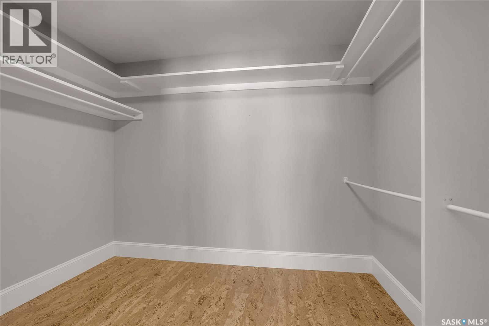 502 4Th Street E, Saskatoon, SK - Indoor With Storage