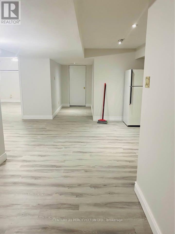 2801 Gulfstream Way, Mississauga, ON - Indoor Photo Showing Other Room