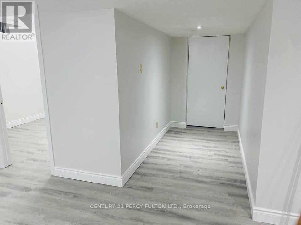 2801 Gulfstream Way, Mississauga, ON - Indoor Photo Showing Other Room