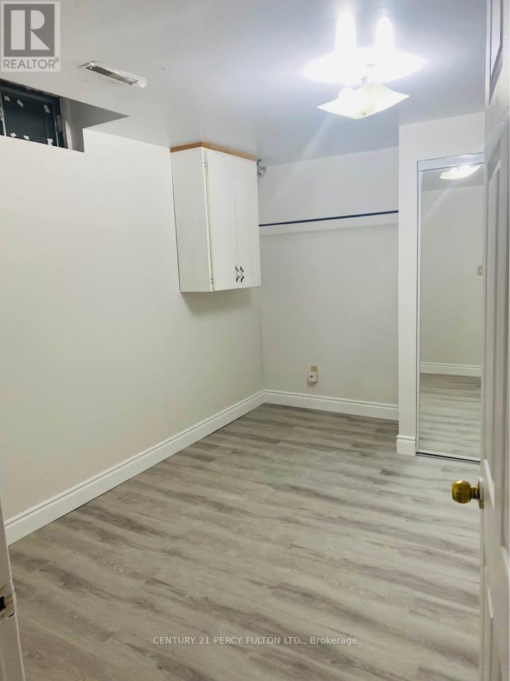 2801 Gulfstream Way, Mississauga, ON - Indoor Photo Showing Other Room