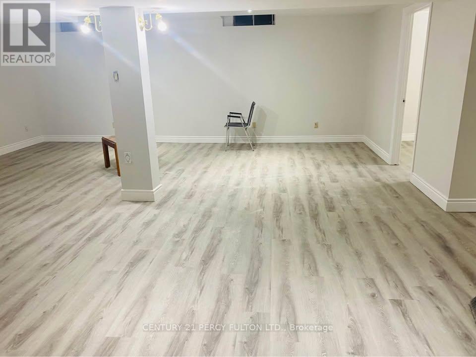 2801 Gulfstream Way, Mississauga, ON - Indoor Photo Showing Other Room