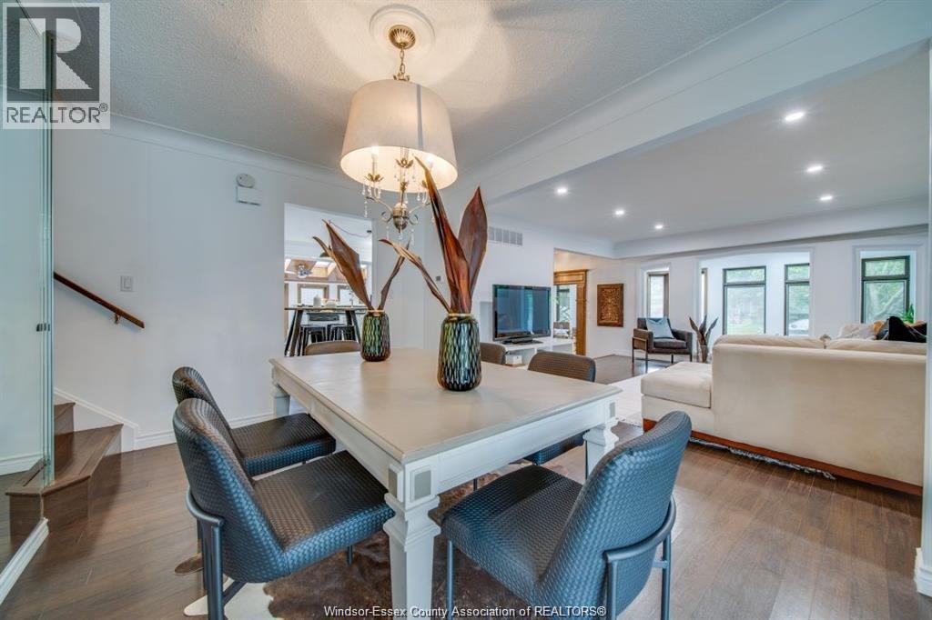 145 Centennial Drive, Tecumseh, ON - Indoor Photo Showing Dining Room