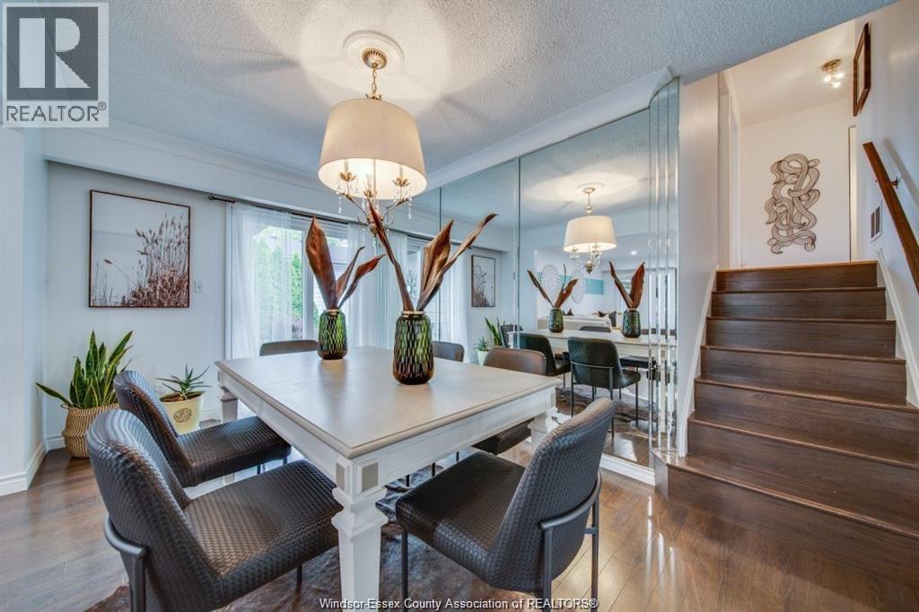 145 Centennial Drive, Tecumseh, ON - Indoor Photo Showing Dining Room